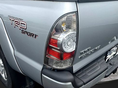 Used 2010 Toyota Tacoma 4x4 Access Cab V6 image 22