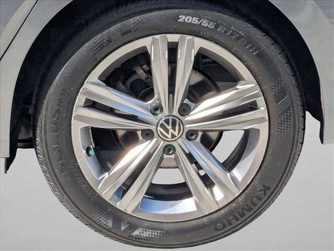 Used 2022 Volkswagen Jetta SE FWD image 22