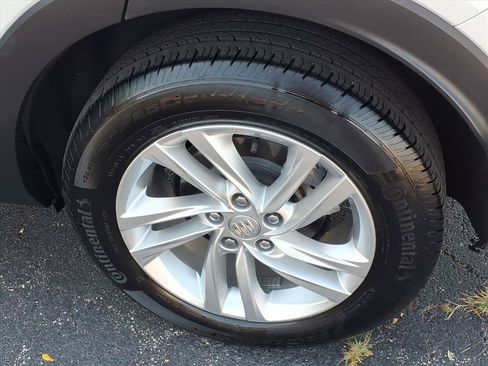 Used 2024 Buick Envista Preferred w/ Advanced Safety Package FWD image 30
