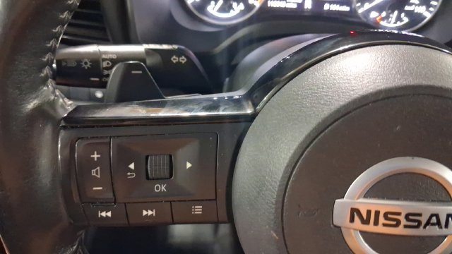 Used 2021 Nissan Rogue SV w/ Premium Package FWD image 31