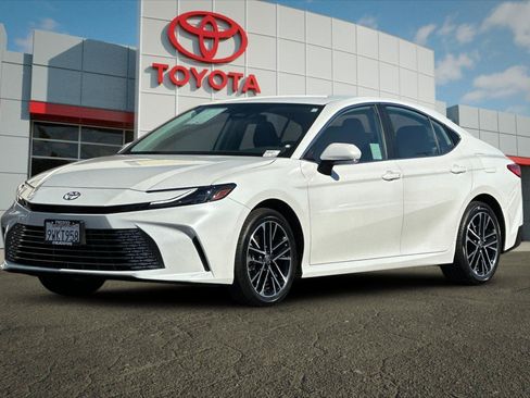 Certified 2026 Toyota Camry XLE AWD/4WD image 7