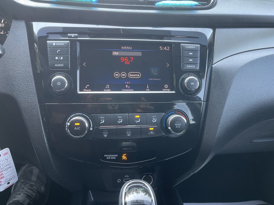 Used 2019 Nissan Rogue Sport S AWD/4WD image 18