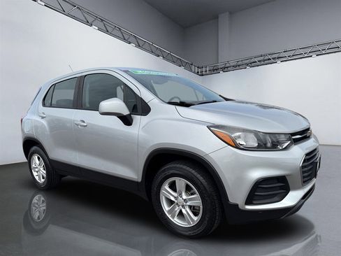 Used 2018 Chevrolet Trax LS image 9