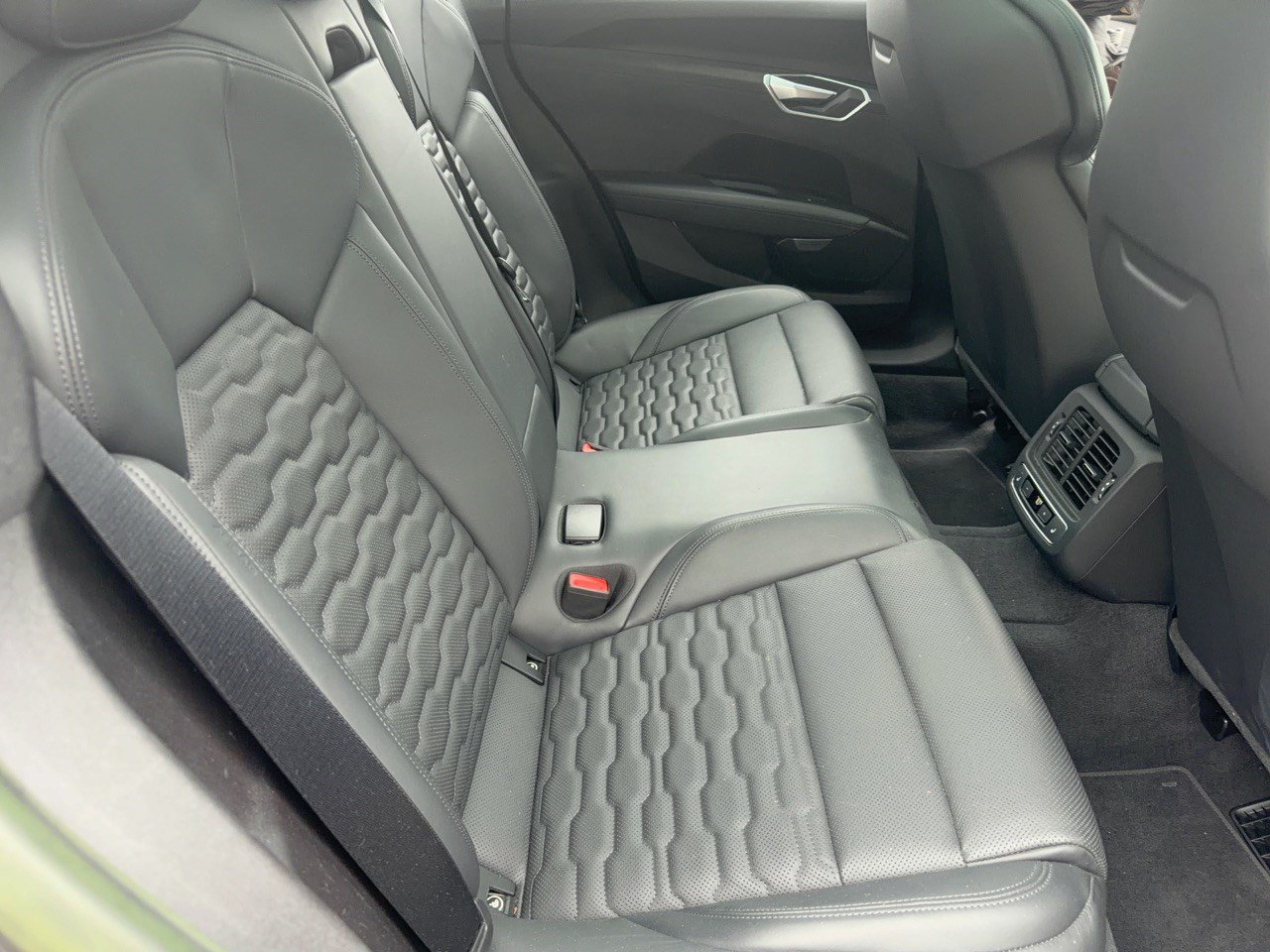 Used 2022 Audi e-tron GT Prestige w/ Prestige Package AWD/4WD image 29