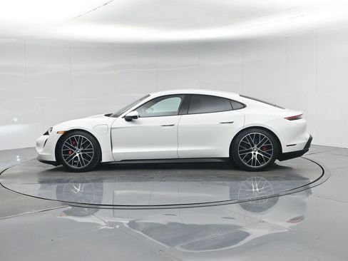 Used 2021 Porsche Taycan 4S image 29