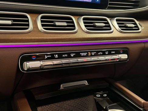 Certified 2024 Mercedes-Benz GLS 450 4MATIC image 30
