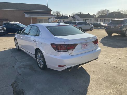 Used 2014 Lexus LS 460 w/ Comfort Package image 5