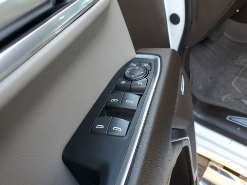 Used 2024 GMC Sierra 1500 SLT w/ SLT Premium Plus Package image 18