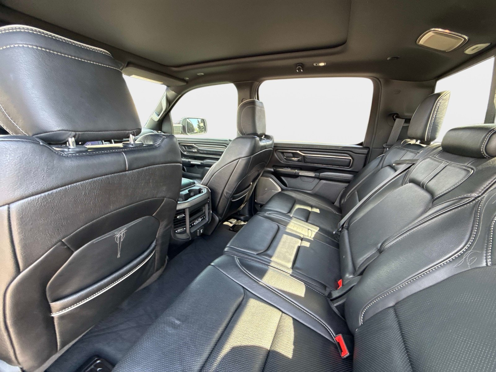 Used 2019 RAM 1500 Limited AWD/4WD image 18