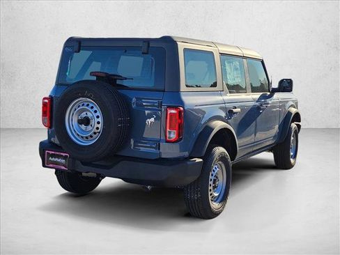 New 2025 Ford Bronco Base image 2