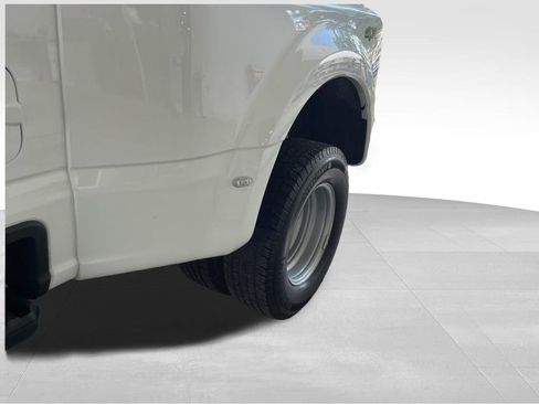 Used 2025 Ford F350 XLT AWD/4WD image 8
