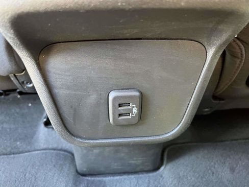 Used 2023 GMC Terrain SLE w/ Driver Convenience Package image 15