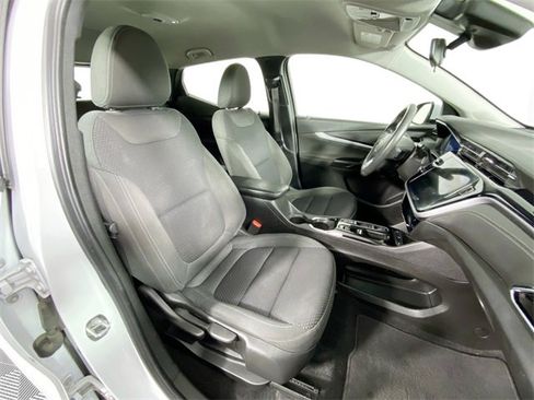 Used 2023 Chevrolet Bolt EUV LT w/ Driver Confidence Package image 28