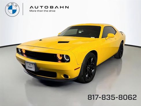 Used 2018 Dodge Challenger SXT w/ Blacktop Package RWD image 1
