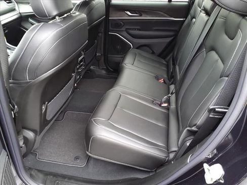 New 2024 Jeep Grand Cherokee Limited 4xe image 11