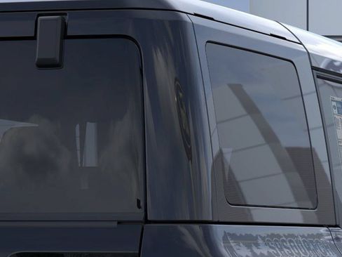 New 2025 Ford Bronco Badlands w/ Sasquatch Package AWD/4WD image 30