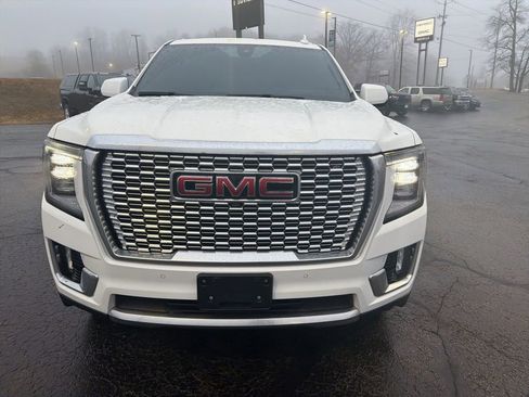 Certified 2022 GMC Yukon XL Denali image 8