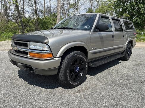Used 2003 Chevrolet S10 Pickup LS AWD/4WD image 4