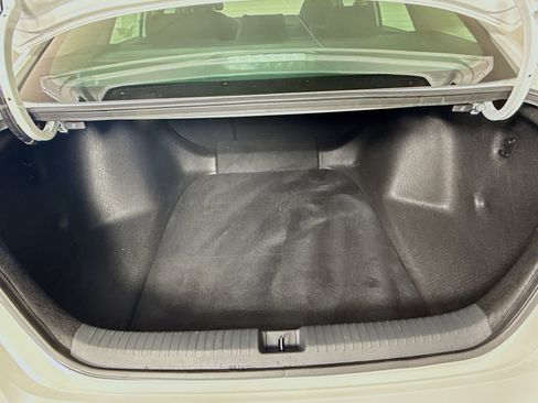 Used 2024 Honda Accord EX image 33