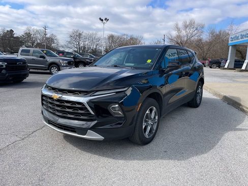 Used 2024 Chevrolet Blazer LT image 4