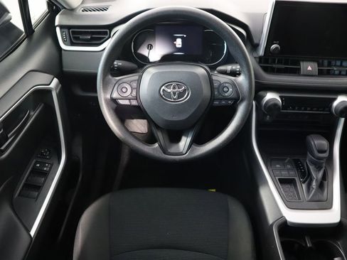 Used 2023 Toyota RAV4 LE image 10