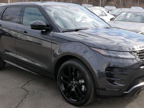 Used 2024 Land Rover Range Rover Evoque Dynamic SE image 9