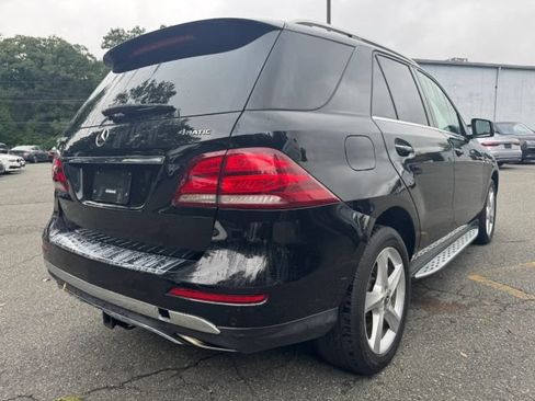 Used 2019 Mercedes-Benz GLE 400 4MATIC w/ Premium 2 Package image 6