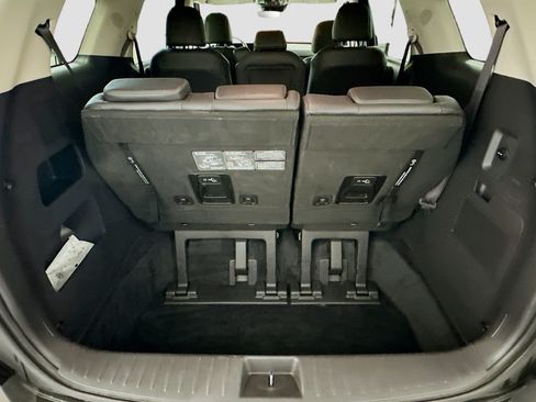 Used 2026 Kia Carnival FWD image 30