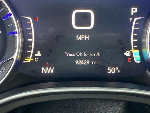 Used 2021 Chrysler Pacifica Touring w/ Cold Weather Group image 18