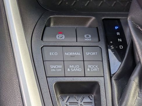 Used 2023 Toyota RAV4 LE image 16