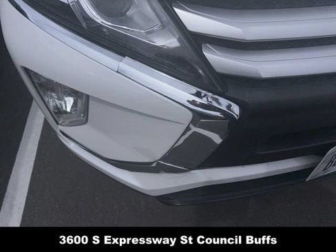 Used 2018 Mitsubishi Eclipse Cross ES FWD image 2