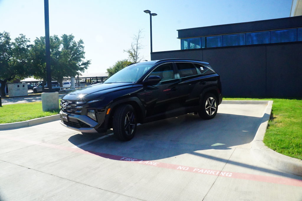 New 2026 Hyundai Tucson SEL w/ Tow & Go Package FWD image 4
