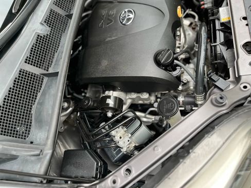 Used 2017 Toyota Sienna SE image 29