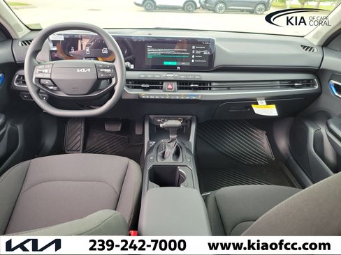 New 2026 Kia K4 FWD image 14