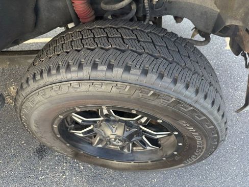 Used 2019 Ford F350 Lariat w/ Chrome Package image 4