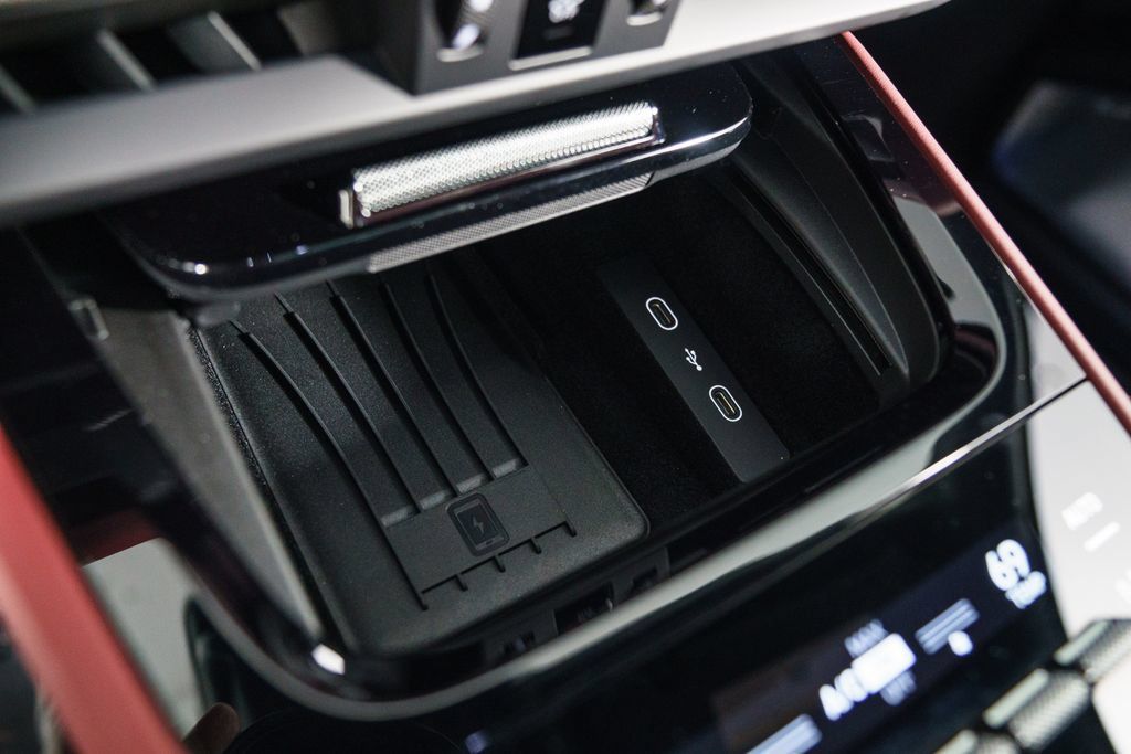 Certified 2026 Porsche Cayenne GTS AWD/4WD image 40