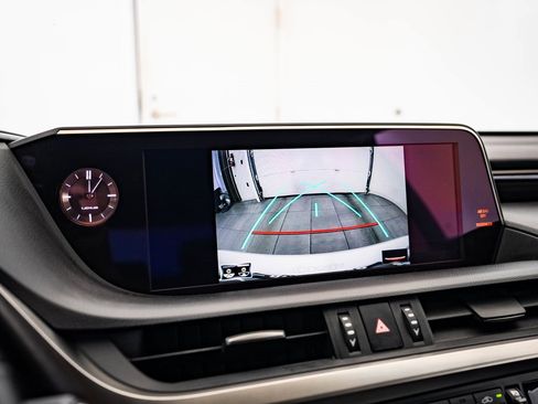 Certified 2019 Lexus ES 350 w/ Accessory Package 2 image 30