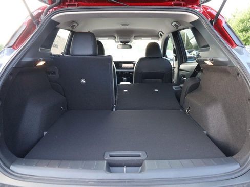 New 2025 Nissan Kicks SR image 8