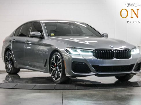 Certified 2023 BMW 530e w/ M Sport Package image 1