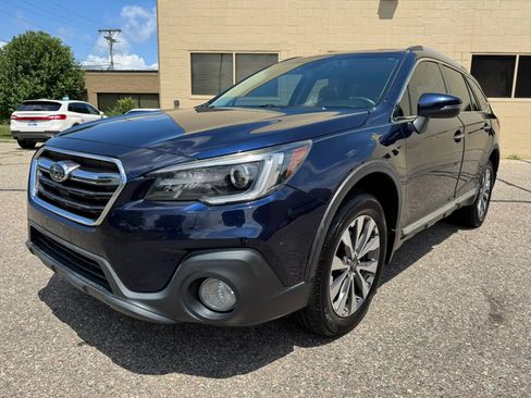 Used 2018 Subaru Outback 2.5i Touring w/ Protection Package #1 AWD/4WD image 3