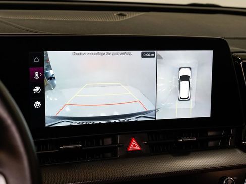 Certified 2025 Kia Sportage SX image 16