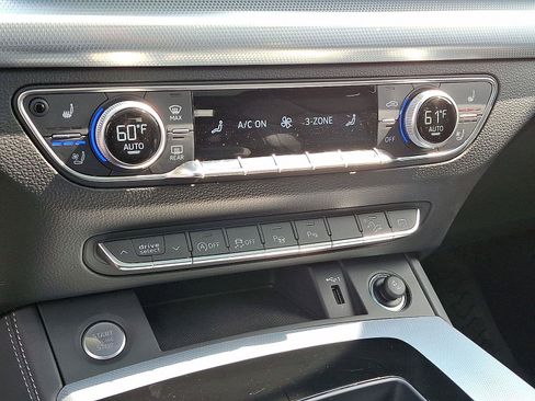 Certified 2025 Audi Q5 Prestige image 16