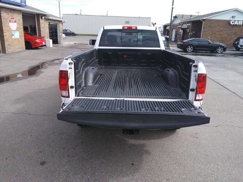 Used 2018 RAM 2500 Tradesman w/ Chrome Appearance Group image 9