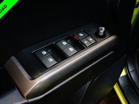 Used 2023 Toyota Tacoma TRD Off-Road w/ Technology Package AWD/4WD image 28