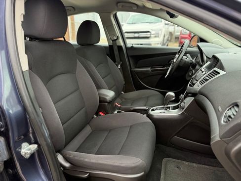 Used 2014 Chevrolet Cruze LT FWD image 24