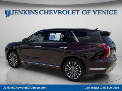 Used 2025 Hyundai Palisade Calligraphy image 8
