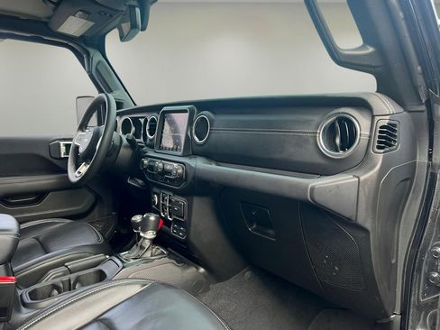 Used 2023 Jeep Wrangler Unlimited Sahara image 26