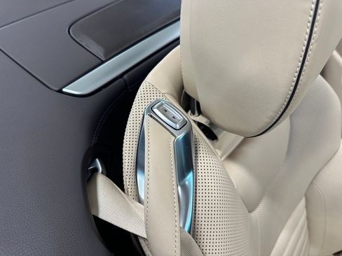 Used 2016 Mercedes-Benz SL 550 image 49