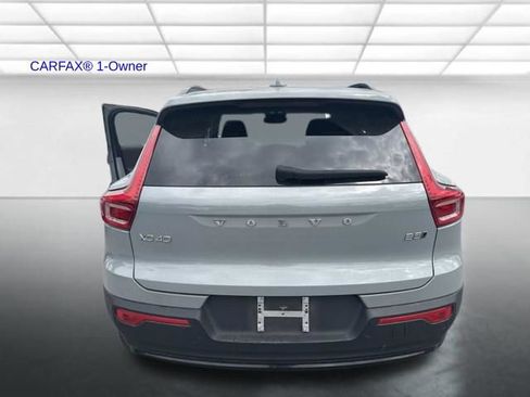 Used 2024 Volvo XC40 B5 Plus w/ Climate Package AWD/4WD image 11