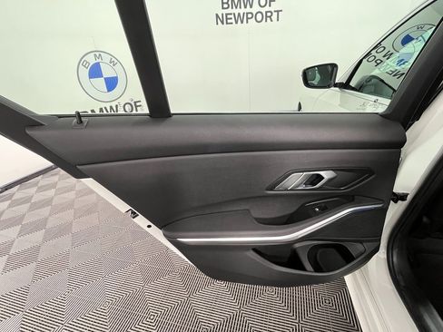 Used 2021 BMW 330i xDrive Sedan w/ Premium Package image 23